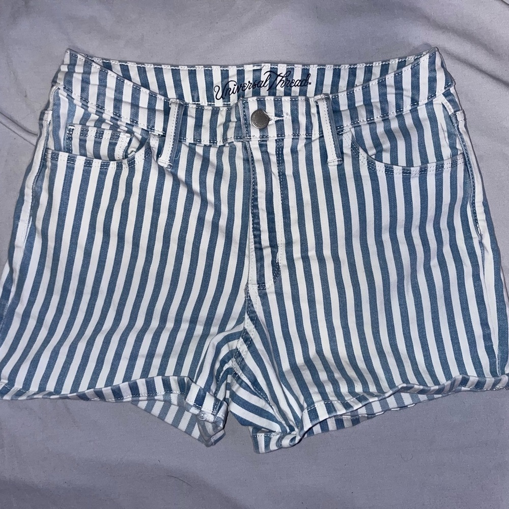 Shores. Sz 4/27